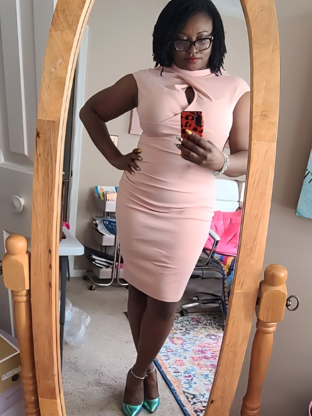 Miusol Light Pink Twist-Neck Midi Sheath Dress